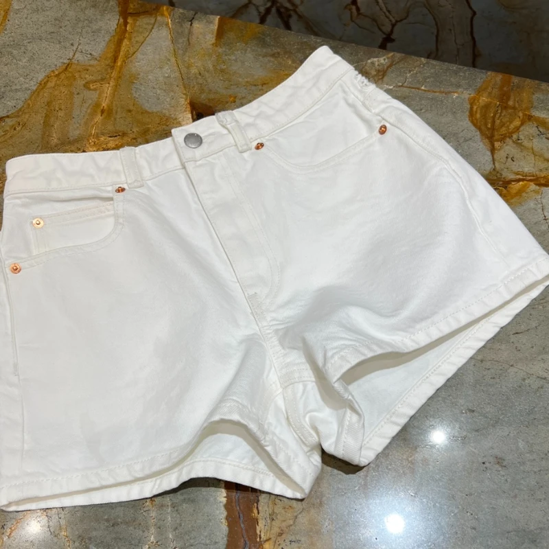 2024 New Summer Women Fashion White Hollow Out Letter Casual Office Lady Jeans Shorts High Quality Collection Clothes