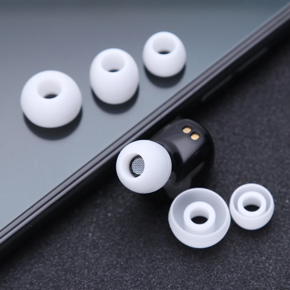 Comfortable Silicone Earphone Earplugs - 3 Pairs (6pcs) Multi-Size Ear Tips Replacement