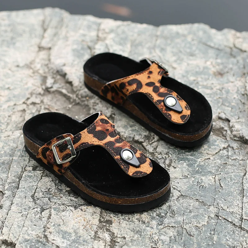Fashion Men and Women Outside Buckle Cork Slipper 2023 New Women Summer Solid Color Casual Beach Slip on Flip Flops Slides Shoe