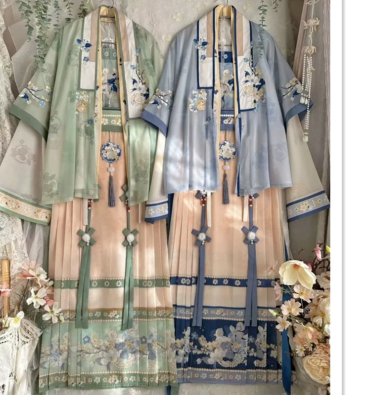 Рисунок 2 - Женское цельнокроеное платье с