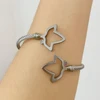 Sisters College Jewelry Ivy Screw Hook Bangle 3