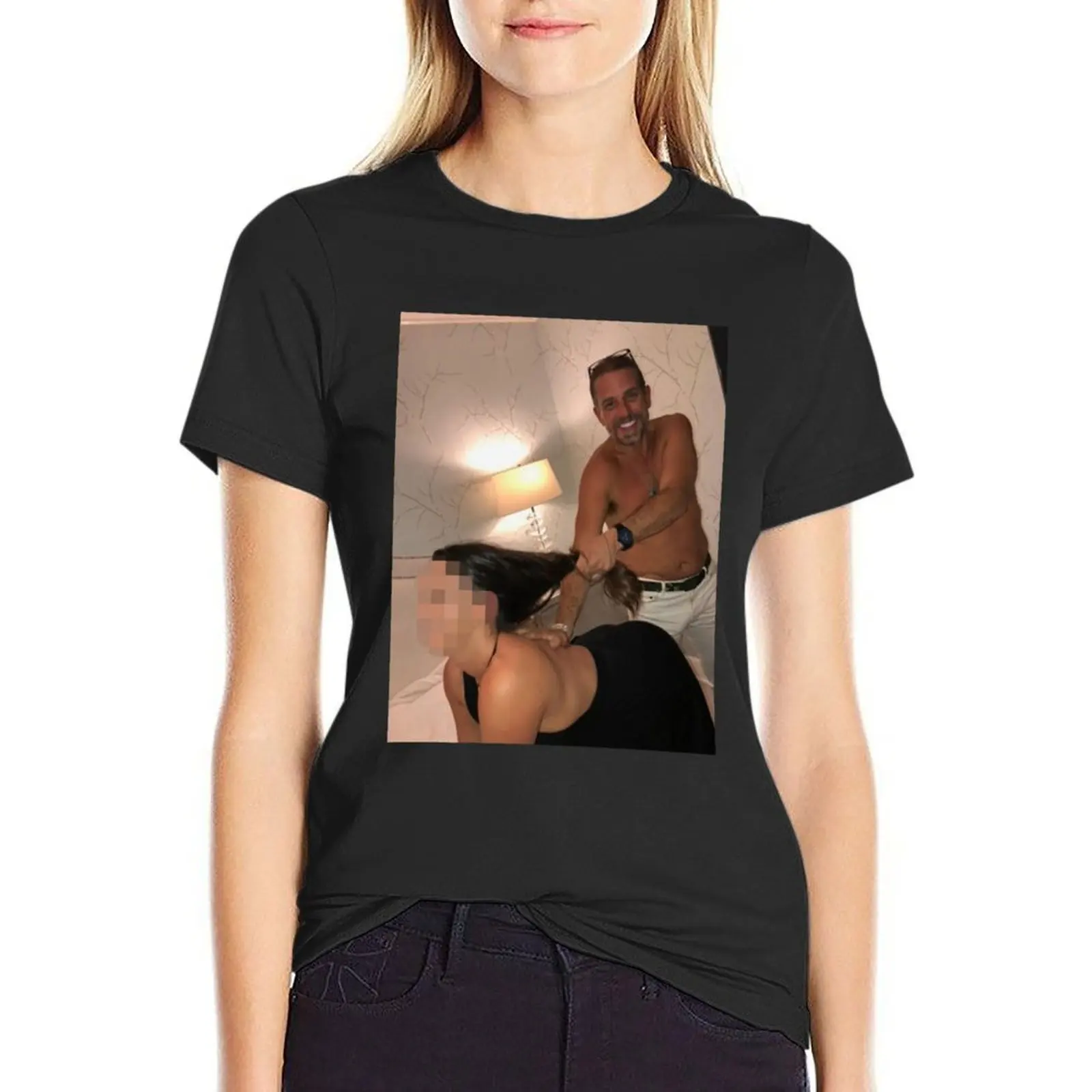 Hunter Biden Hair Pulling T-Shirt anime clothes oversized korean fashion cute clothes black t shirts for Women