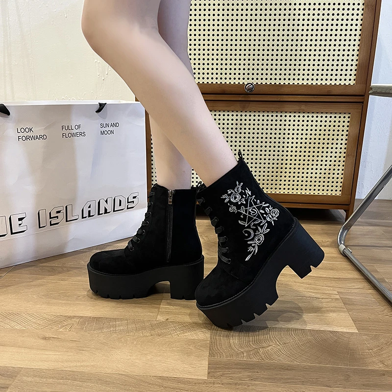 Fashion Embroidery Women's Boots 2023 New Chunky Heel Platform Suede Leather Women Shoes Large Size Winter Black High Heel Shoes