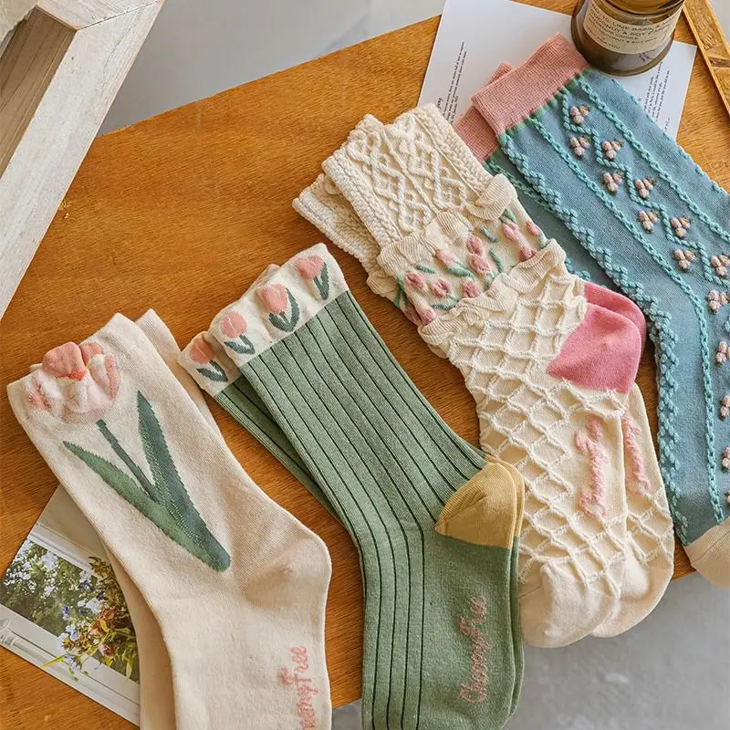 

2 Pairs of Stockings Tulip Flowers Ladies Pile Socks Comfortable All-match Mid-length Socks Ladies Fall and Winter Socks