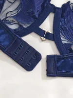 Ensemble de lingerie en dentelle brodée florale de style français bleu, soutien-gorge sexy et doux avec bonnets en acier, pour la Saint-Valentin ZA8240 5