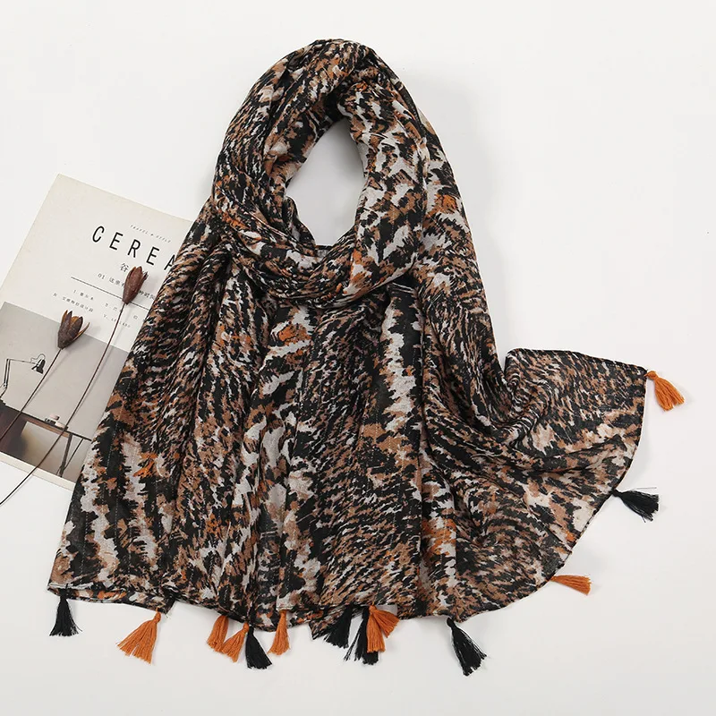 

Printed Autumn and Winter Soft Linen Cotton Scarf Shawls Women Fashion Long Stripe Tassel Scarfs Scarves Foulard Hijab 180*90Cm