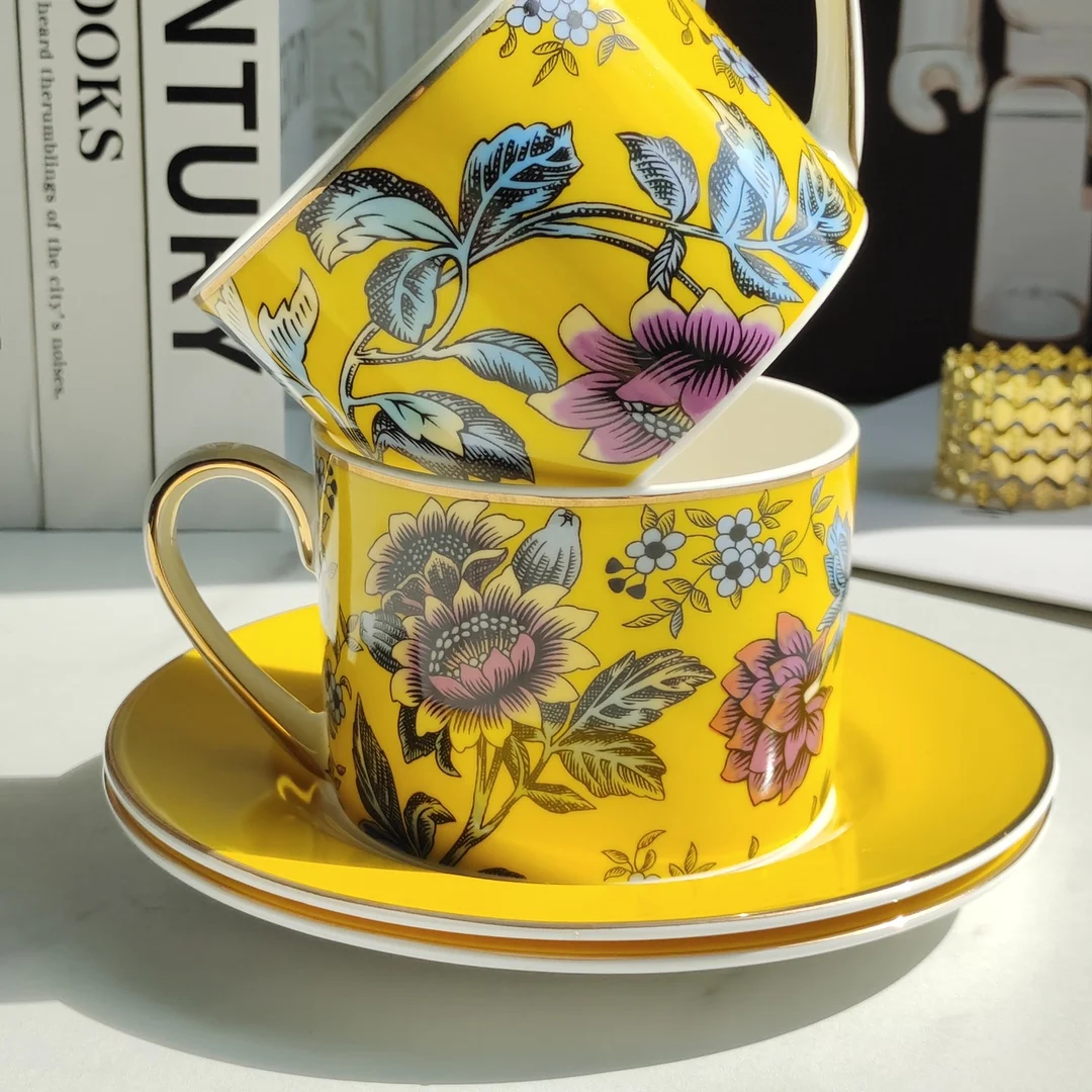

Cup And Saucer Bone China Cup And Saucer European Small Luxury Coffee Cup And Saucer High Appearance Level Christmas Couple Cup