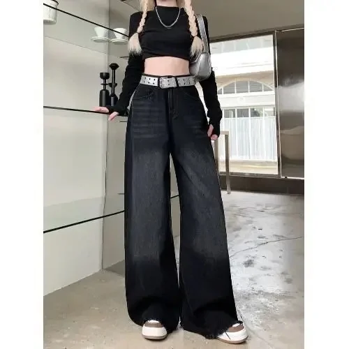 Black and gray frayed jeans