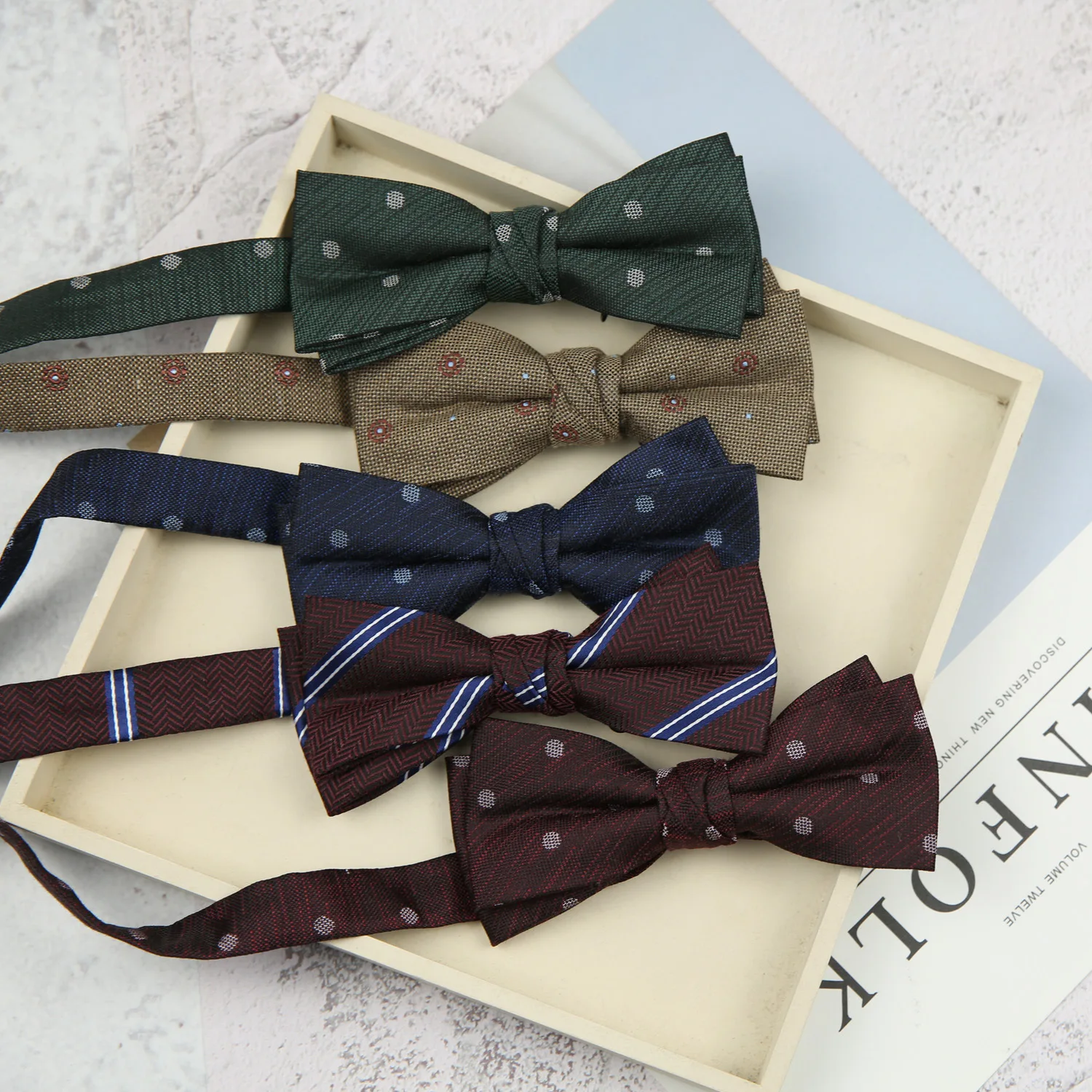 

6*12cm Fashion Classics Striped Dot Polyester Cotton Blend Bowtie for Man Suit Accessories Wedding Business Casual Necktie