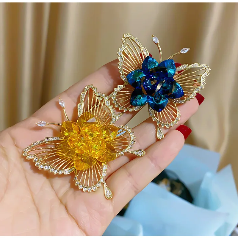 Shinning Crystal Flower Butterfly Brooches Pins New Arrival Fashion Statement Beautiful Floral Corsage Jewelry