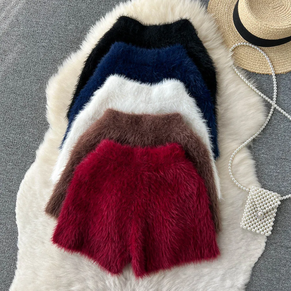 

Autumn and Winter New Hairy High Waist Tight Niche Women's Pants Retro Bottoming Knitted Casual Shorts