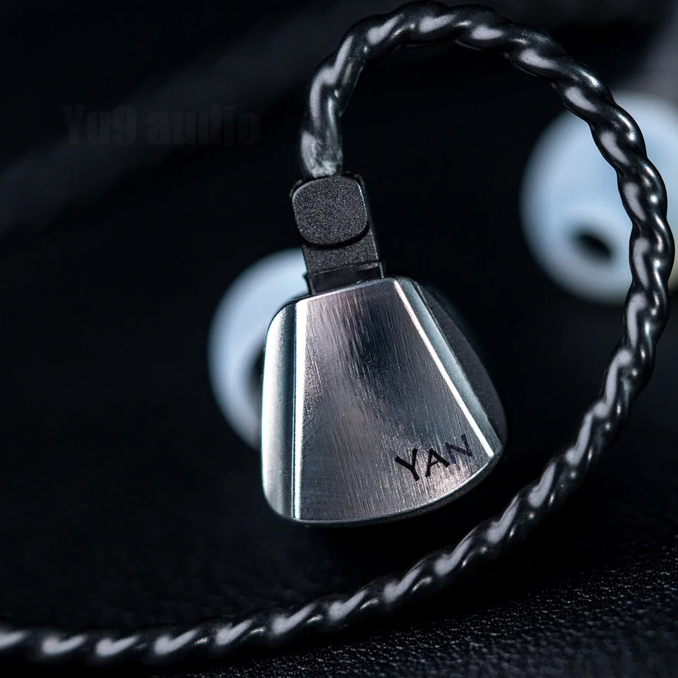 yu9 audio u-554（1BA 有線イヤホン） YU9 オーディオ U-554 U-556