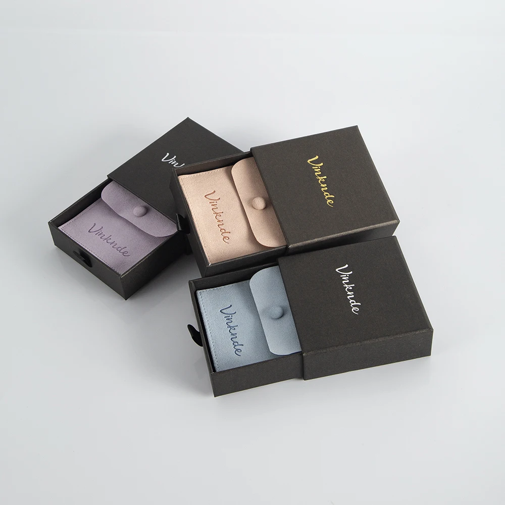 24/50/100Sets 8x8cm Microfiber Snap Button Gift Bag and 9x9x1.7cm Coffee Paper Cardboard Drawer Portable Jewelry Packaging Boxes