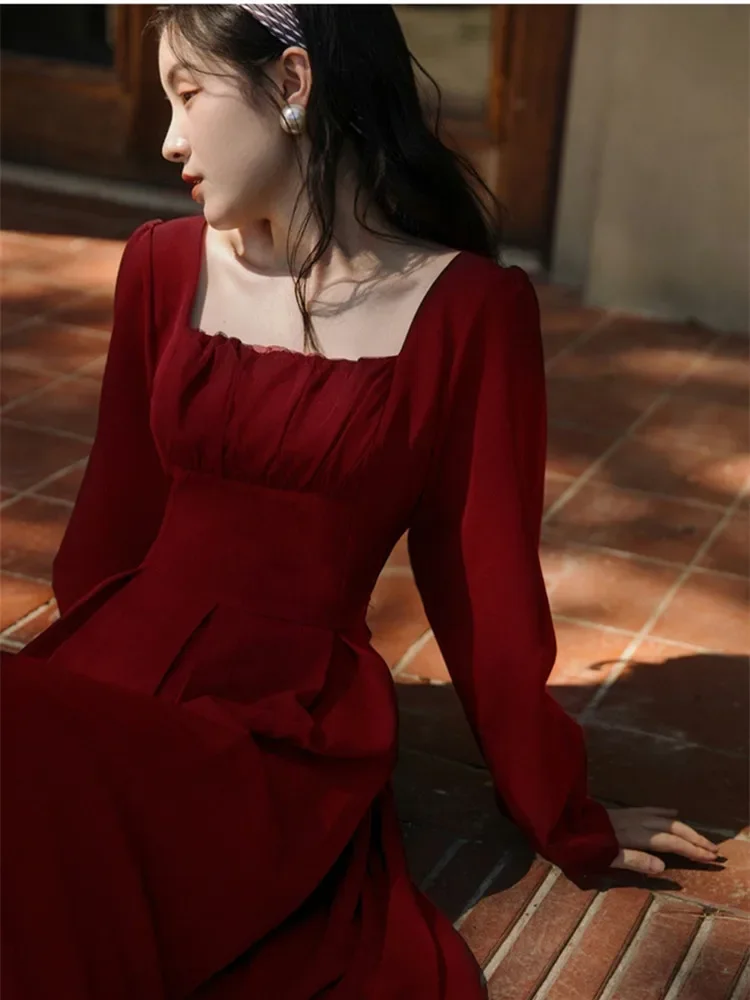 

Autumn 2021 Palace Wind Chic Retro Square Neck High-end Dresses Party Temperament Red Bow Tie Elegant and Generous Midi Dress