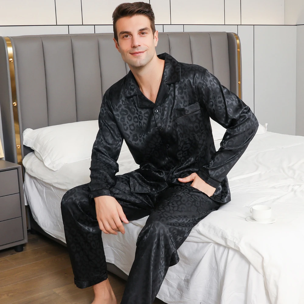 Men's pajamas long sleeves summer ice beautiful home clothes men's spring and autumn casual thin cardigan can wear out two suits