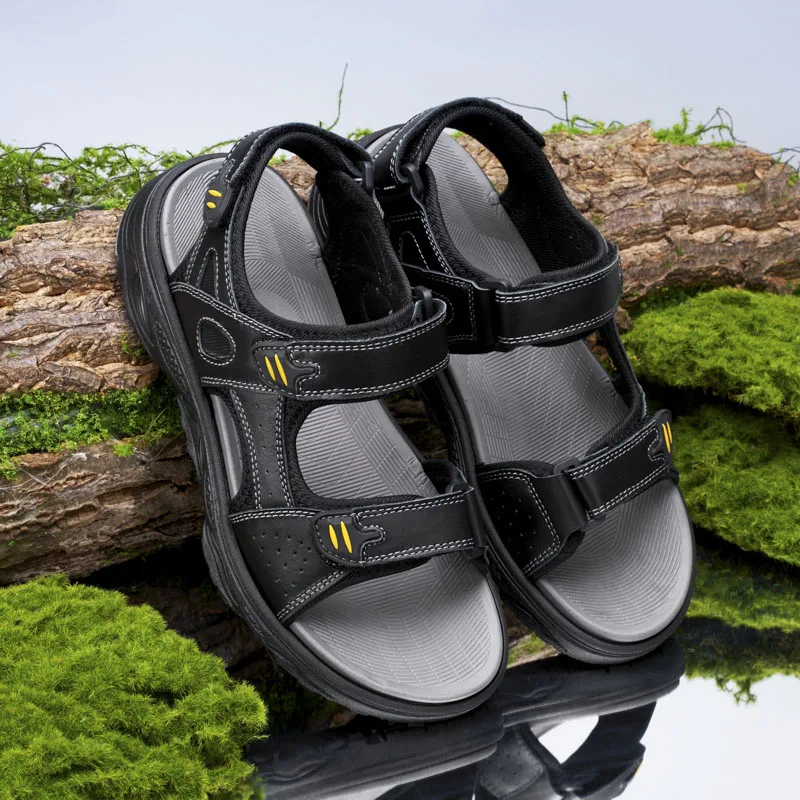 Men Sandals Beach Shoes Summer Drain Leather Wading Shoes On Surf Quick -Drying Skin Slip -On Light
