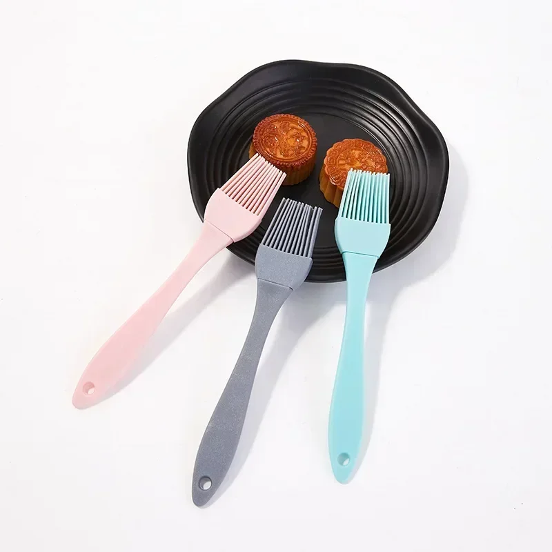 Oil Brush Silicone Basting Brush Silicone BBQ Oil Brush Seasoning Sauce Cake Bread Butter Egg Heat Resistant Household Kitchen Baking Cooking Tools