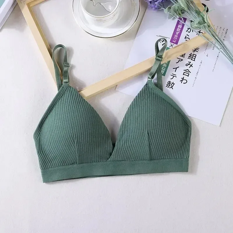 Women's Breathable Triangle Cup Sports Bra with Adjustable Straps