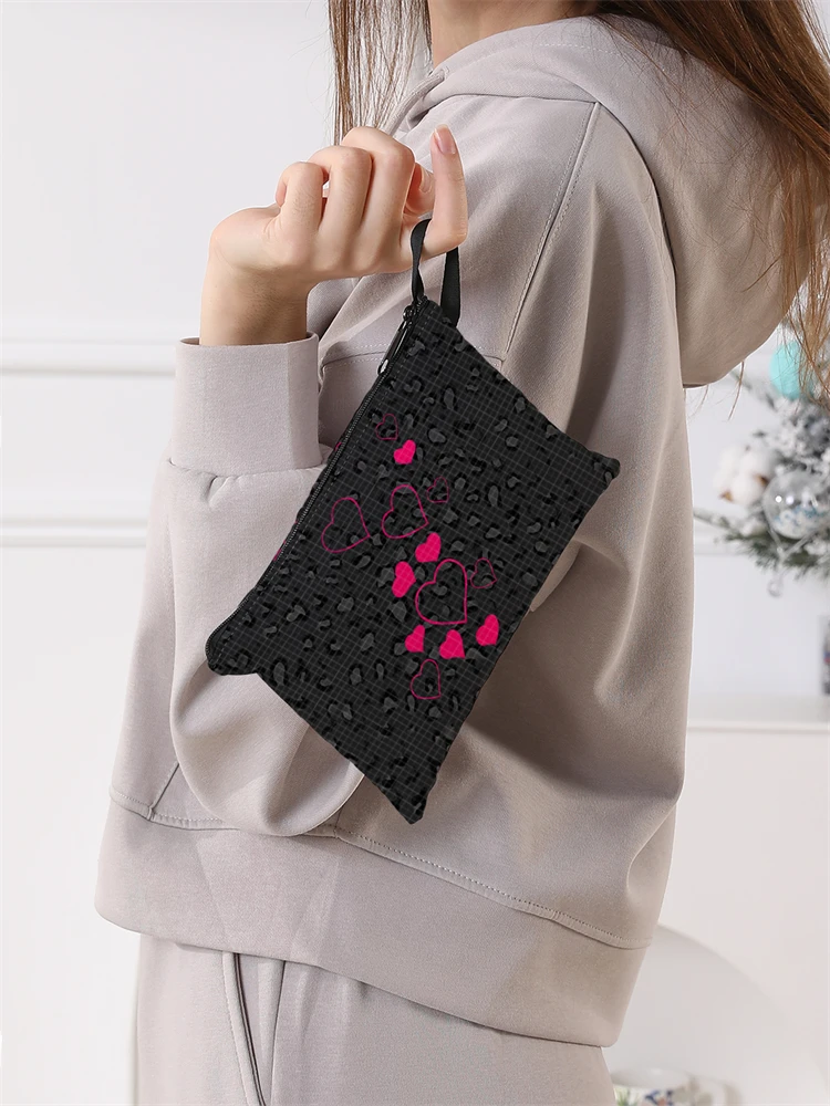 Women's Foldable Love Graffiti Pattern Large Shopping Bag Foldable Storage Reusable Easy to Carry Capacity Handbag