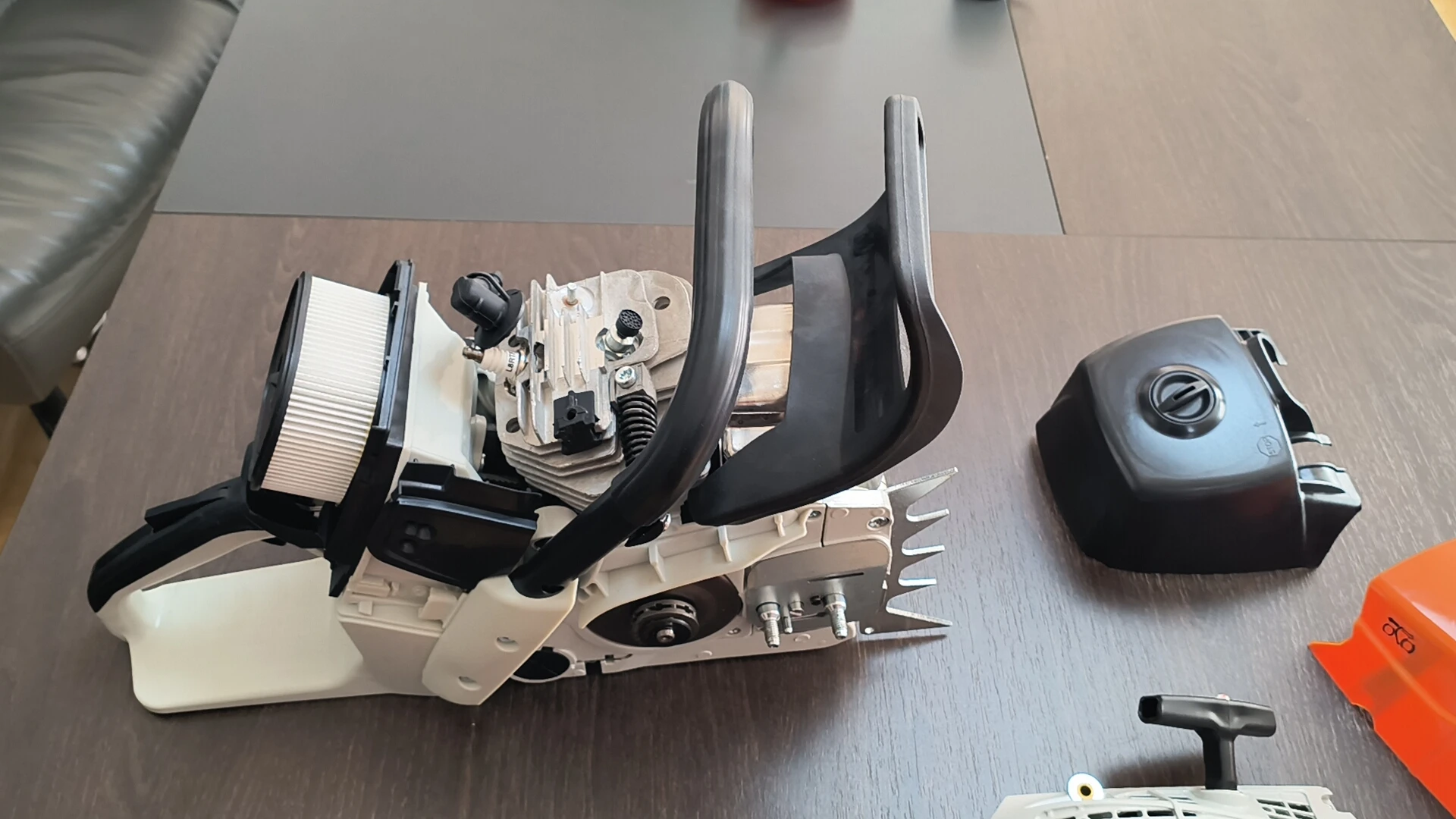 Professional Petrol ChainSaw Wood Cutting Machine Ms651 661 Chain Saw 92cc Gasoline Chainsaw 6.4kw