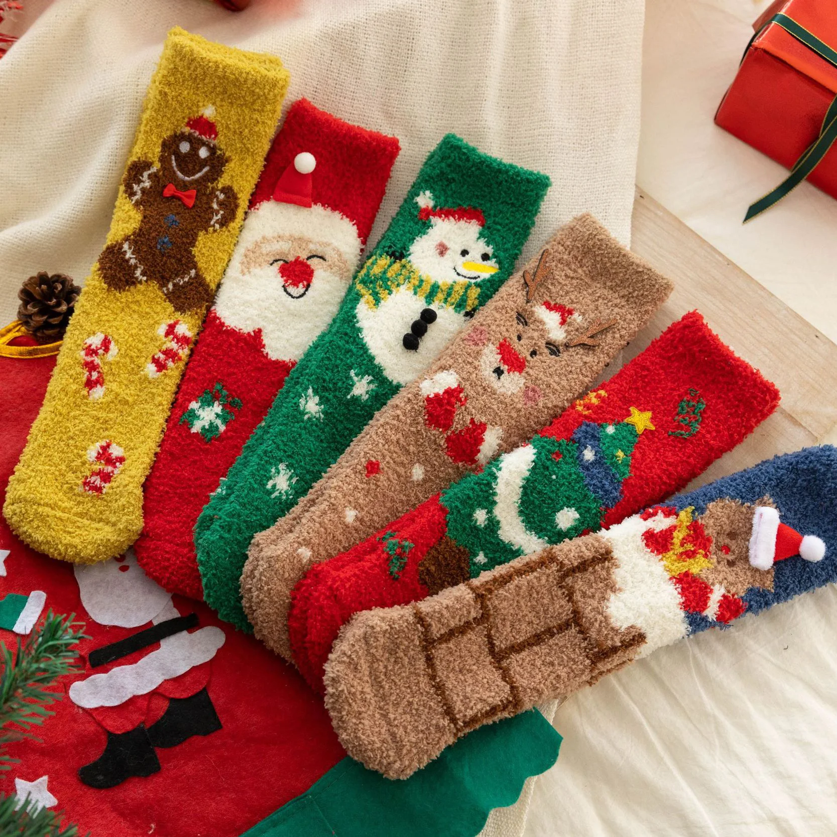 Christmas Socks Fuzzy 2024 New Thick Coral Velvet Crew Floor Socks Cartoon Red Santa Claus Reindeer Poinsettia Snowman For Women Girls Gifts Cute Fun – FLORENCIA LEE