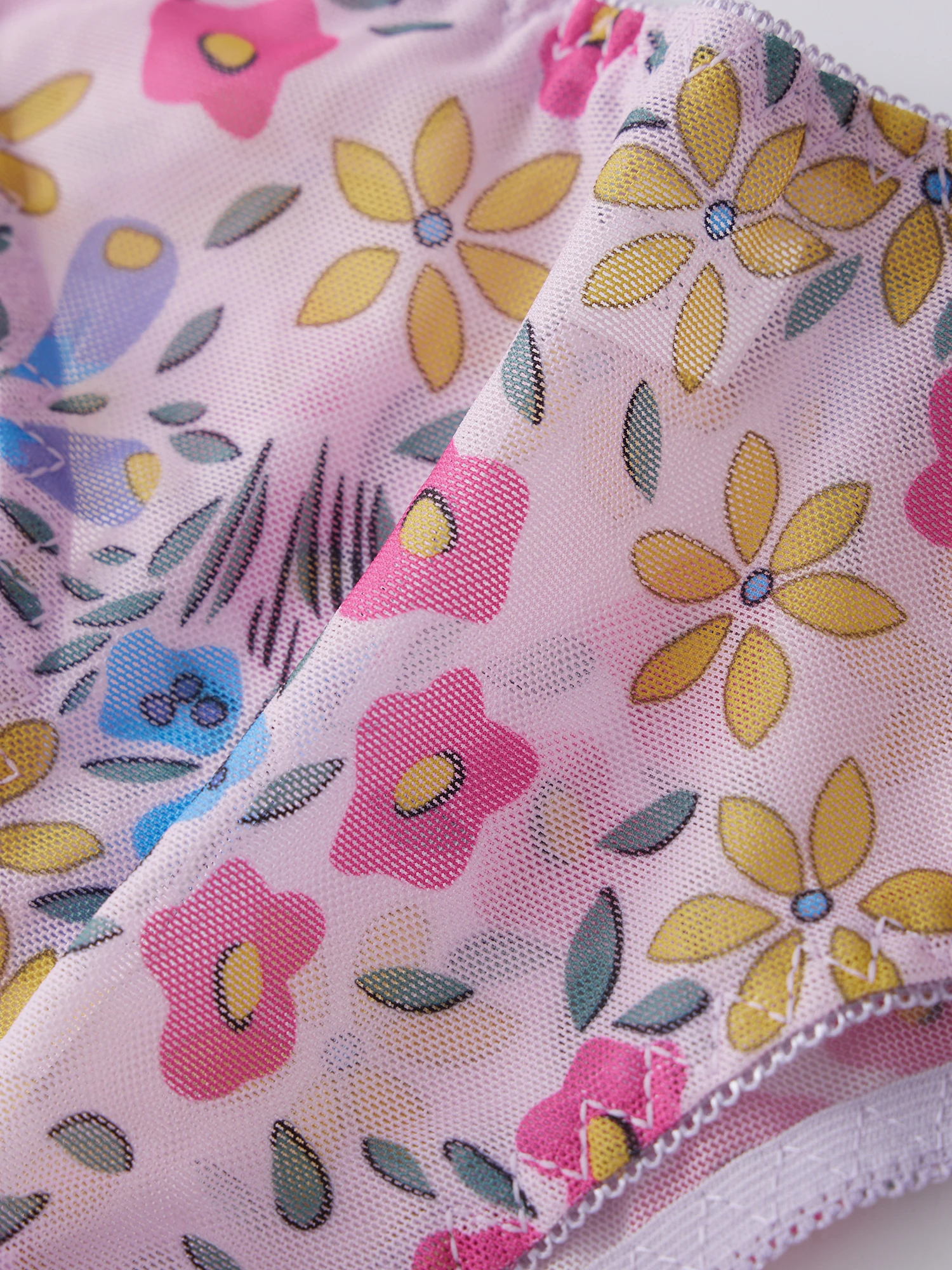 Women s Floral Lace Lingerie Set with Mesh Sleeveless Crop Top and Thong Sleepwear for a Sexy Night Out