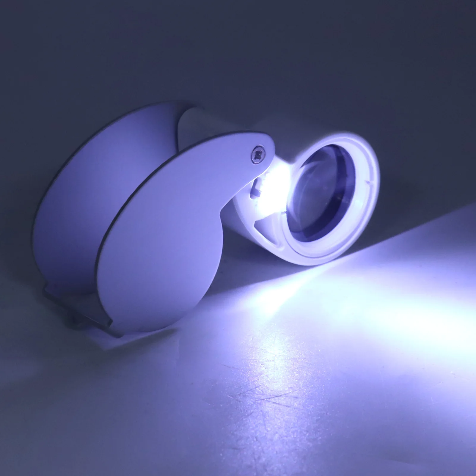 Jewelry Magnifier 40X Portable Illuminated Jewelry Loupe Magnifying Glasses for Detecting Identifying Magnifying Glasses