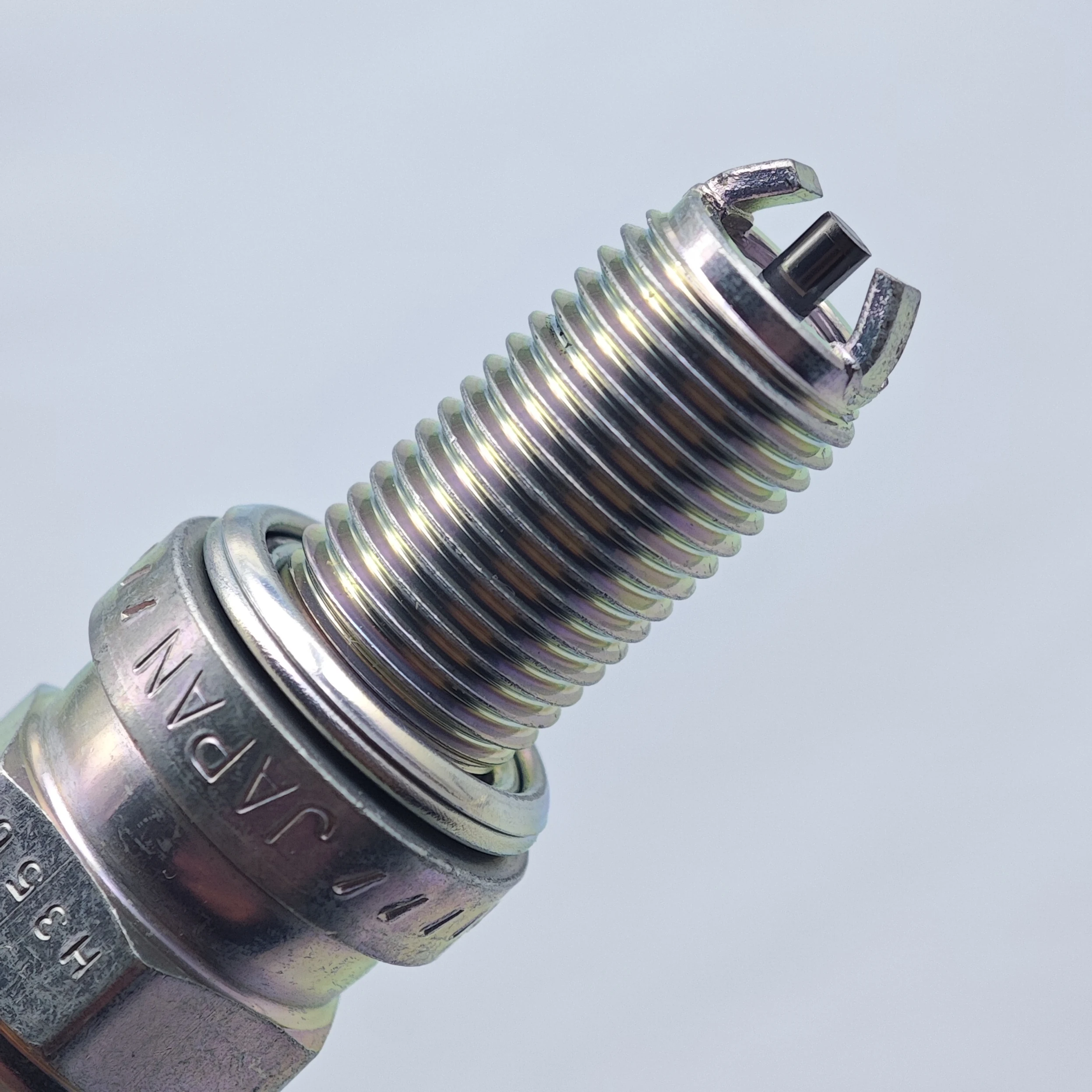 Original NGK Spark Plug MAR9A-J 6869 Suitable for DUCATI 1098 821 Hacker Tail Speed Devil 67040451A