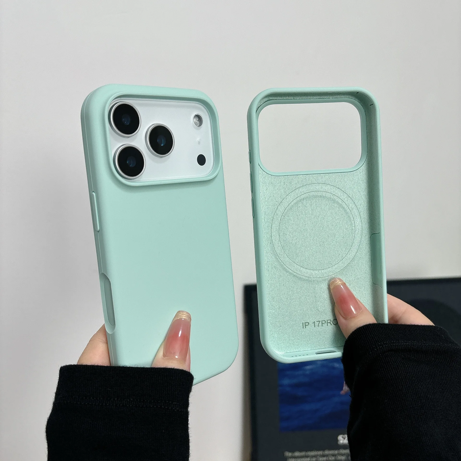 Magnetic Liquid Silicone Wireless Charging Matte Solid Phone Case