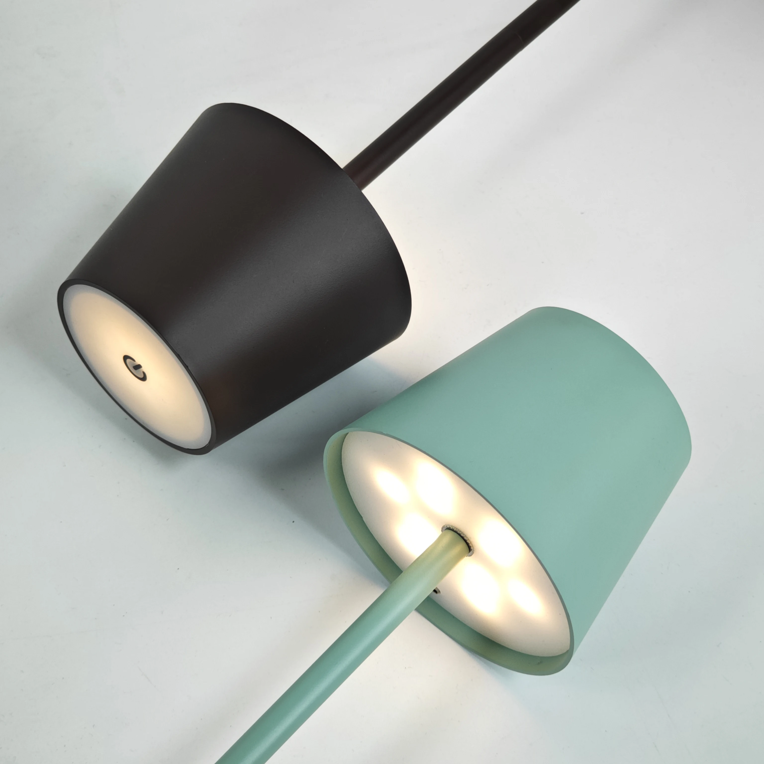 قابلة للشحن LED لمبة مكتب