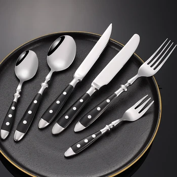 Black Rivet Cutlery Set 1