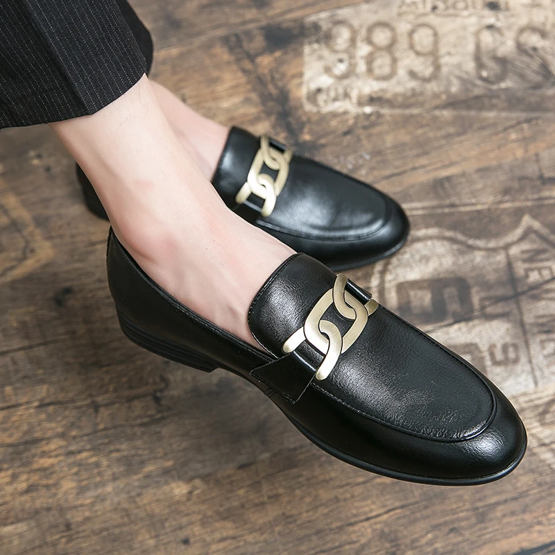 Italian Fashion Leather Shoes Moccasins Men Casual Man Shoe Business Male Formal Pointed Fashion Wedding Black Skin leather shoes