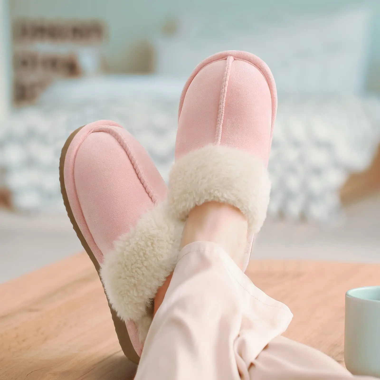 Рисунок 6 - Женские меховые шлепанцы Comwarm