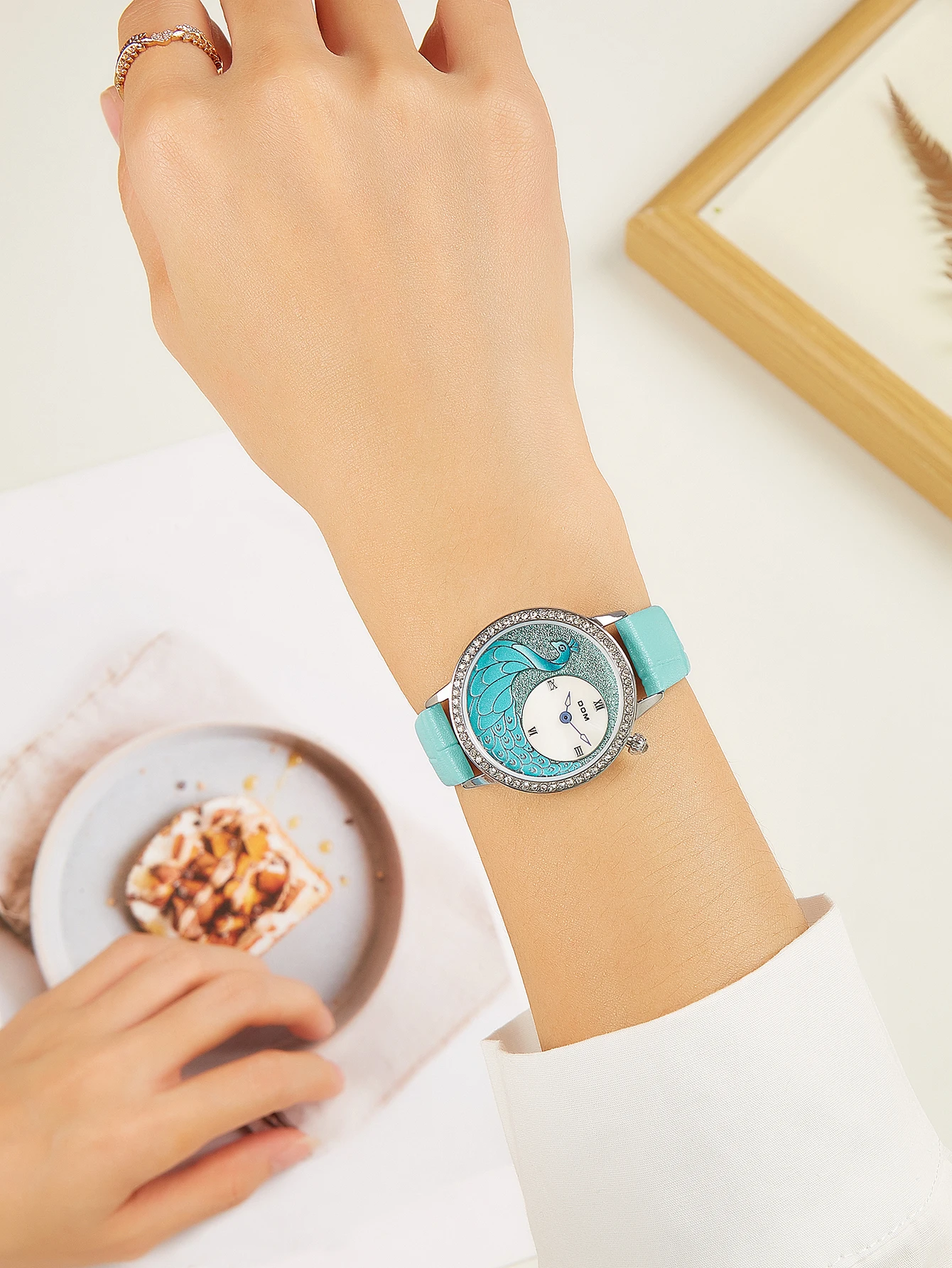 DOM Women's Watch Women's Quartz Watch Waterproof Round Dial Retro Bracelet Leather Watch Women's Girls Watch G-1597L