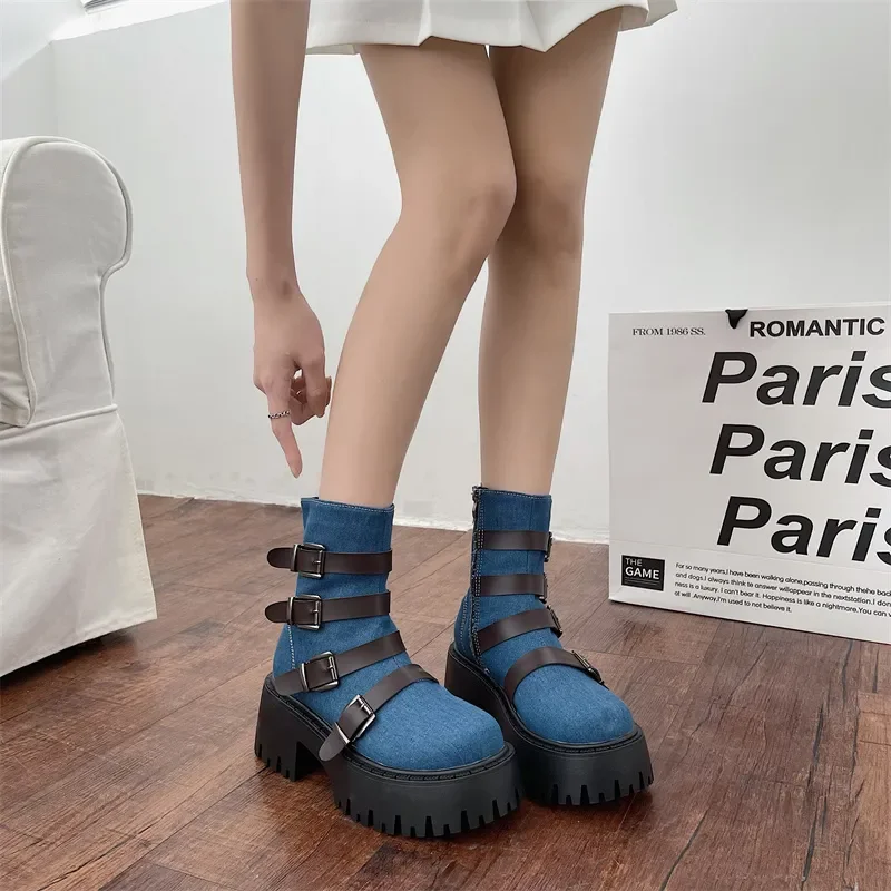 

2023 Women’s Chunky Ankle Suede Chelsea Boots Platform Shoes Winter New Designer Buckle Thick Shoes Casual Women Ankle Boots