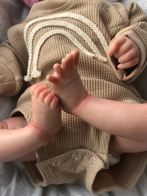 46CM Already Finished Painted Reborn Doll Rosalie Newborn Sleeping Doll Soft Hand-Drawing Hair 3D Skin Tone Visible Veins 4