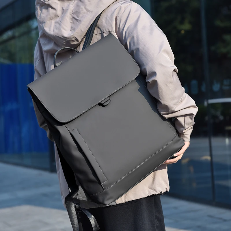 17.3-inch laptop backpack, large capacity, adjustable shoulder strap, business travel, school commuting bag, smooth backpack