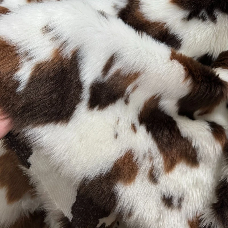 Hochwertige Nachahmung Tierhaar Plüsch Stoff Kuh Giraffe Muster Druck Pelz Stoff für DIY Nähen Kleidung Teppich Foto Requisiten – Detail 3