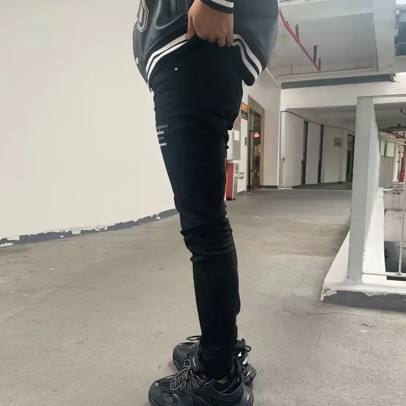 Latest Designer High Street Fashion New Elastic Jeans Slim Fit Retro Wash Black Hole Patch Tiger Pattern Jeans Hip Hop Brand Ver
