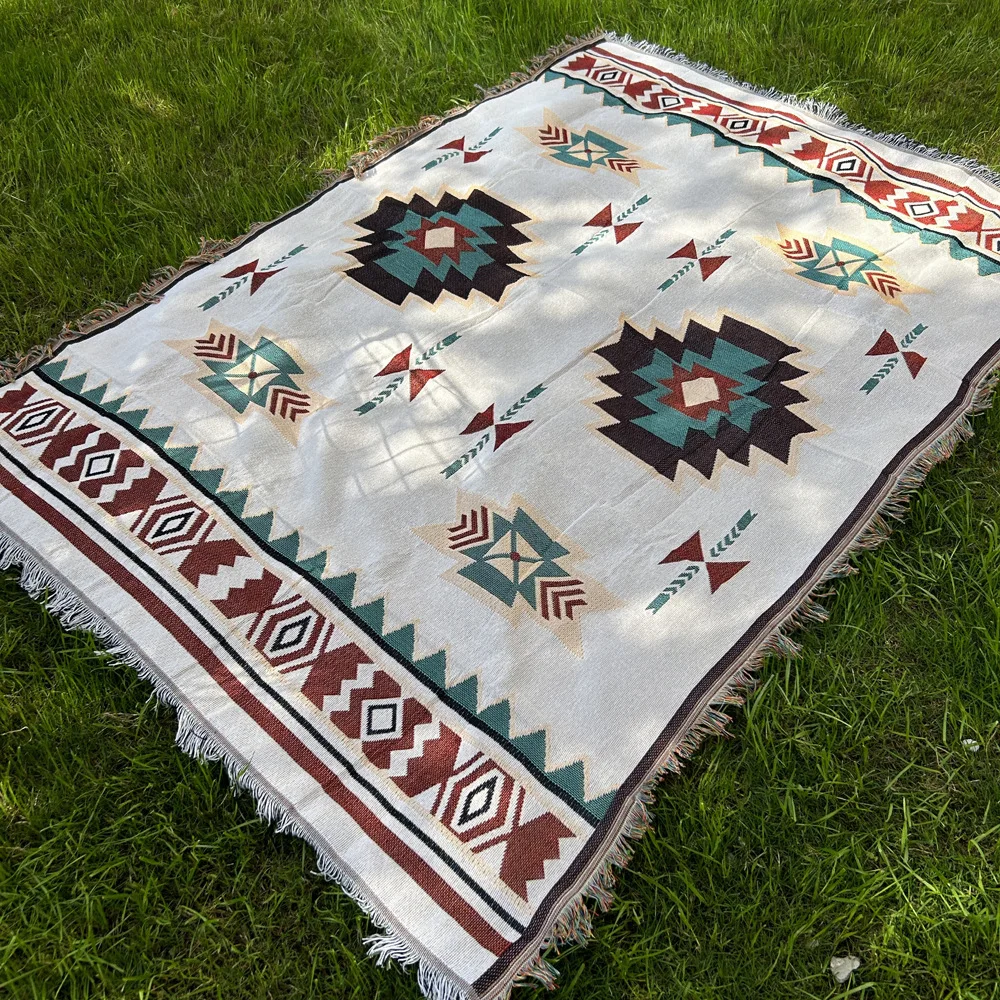 Picnic Mat Ethnic Bohemian Style Retro Blanket Camping Picnic Photo Leisure Sofa Cover Tapestry Rug Tassels