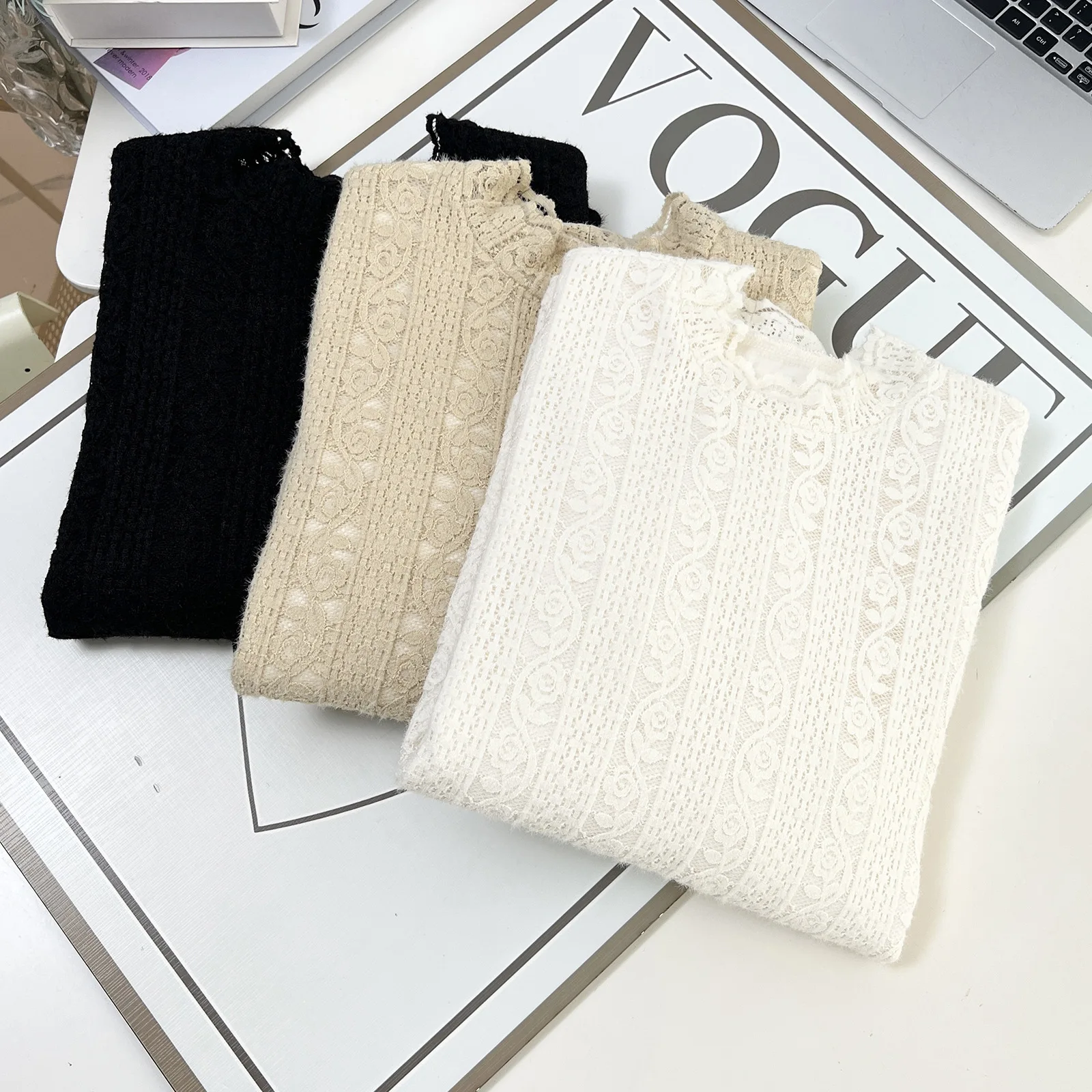 XXXXL Fashion Plus Size Women's T-Shirt New Retro Fleece And Warm Lace Long Sleeved Base Tops For The 2025 autumn/winter 2522