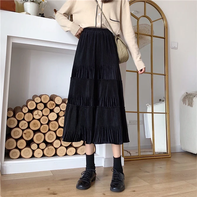 Autumn  Winter 2021 Woman Half Length Golden Velvet Cake Skirt Pleated High Waist Slim Casual Girl A-line Skirt Black crop top and skirt