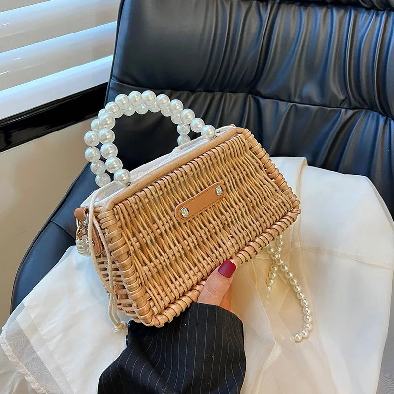 

FashionLady Braided Bag Hand weaving Straw Bags Pearls Chain Handbag Casual Women Shoulder Bag Bohemian Go on holiday Beach Bags