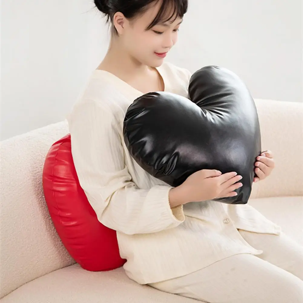 

Skin-friendly Pillow Faux Leather Heart Plush Pillow for Lover Festival Gift Punk Style Cushion Decoration with Moon Shape Pp