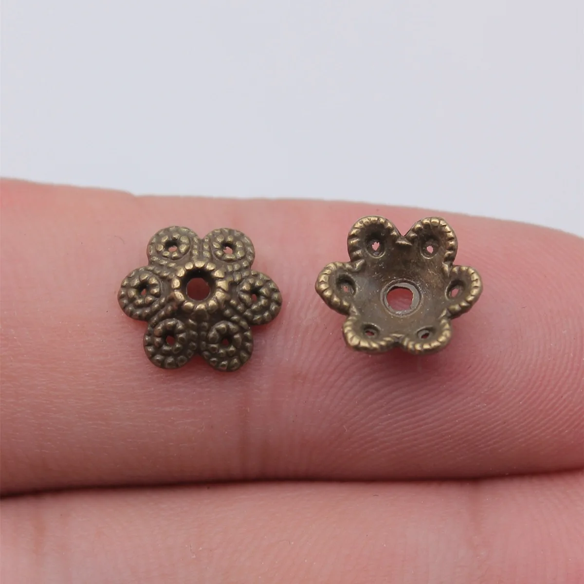 WYSIWYG 50개 참 장식품 10x4mm 비즈 캡 쥬얼리 제작용 DIY 쥬얼리 부자재 3가지 색상 합금 참 펜던트