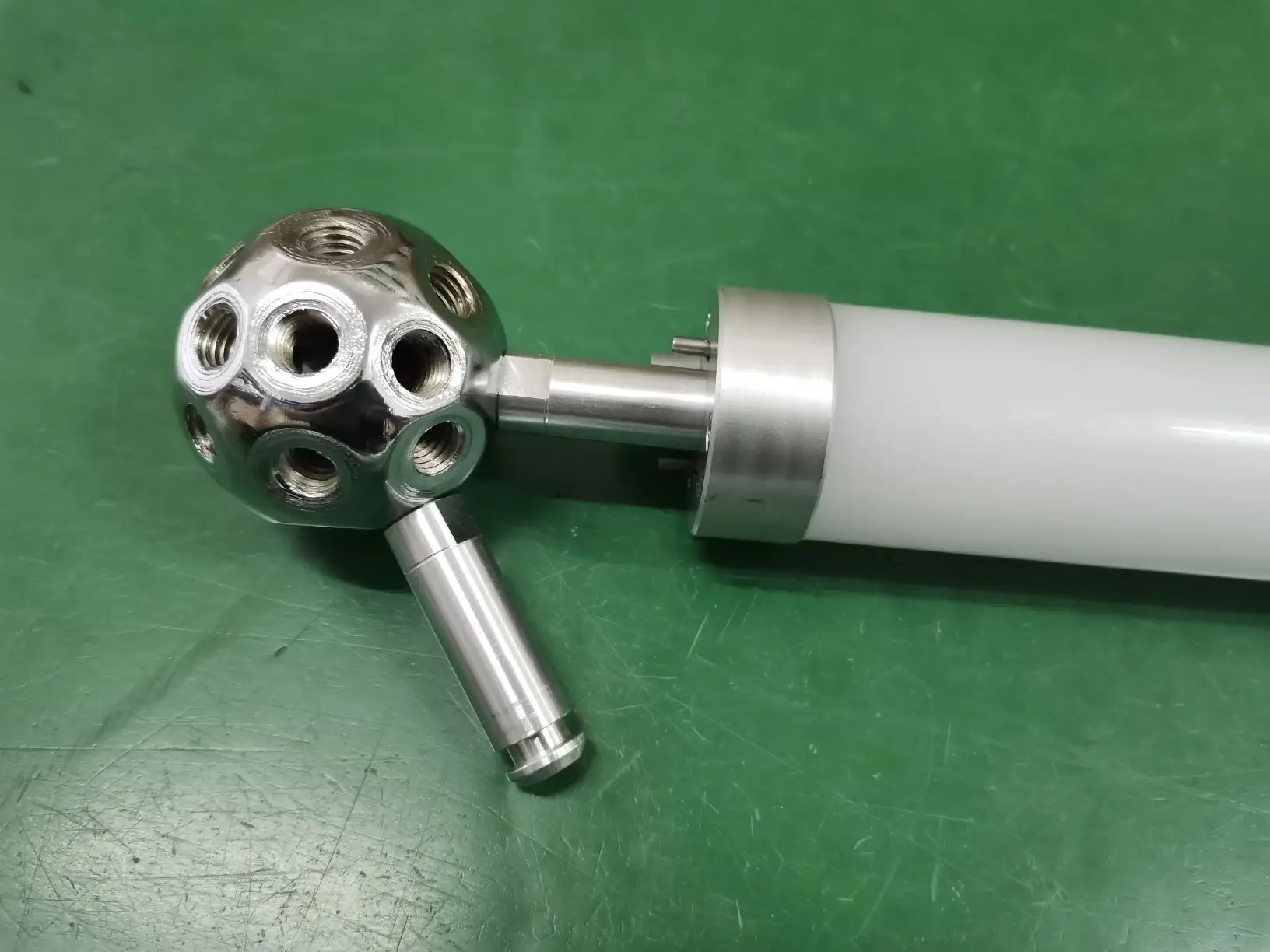 CL-VMC011 26hole Ball Connector for Led Pixel Bar Multiple 26 Holes Ball for 360 Tube Light