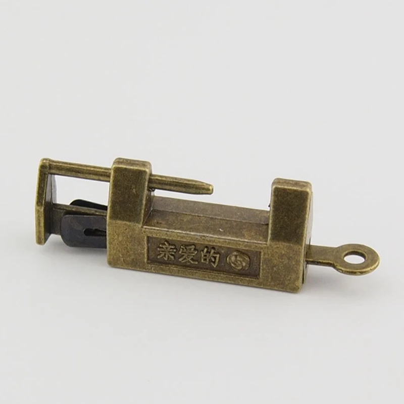 Vintage Antique Iron Chinese Old Lock Retro Brass Padlock Jewelry Wooden Box Padlock Lock for Suitcase Drawer Cabinet + Key 3