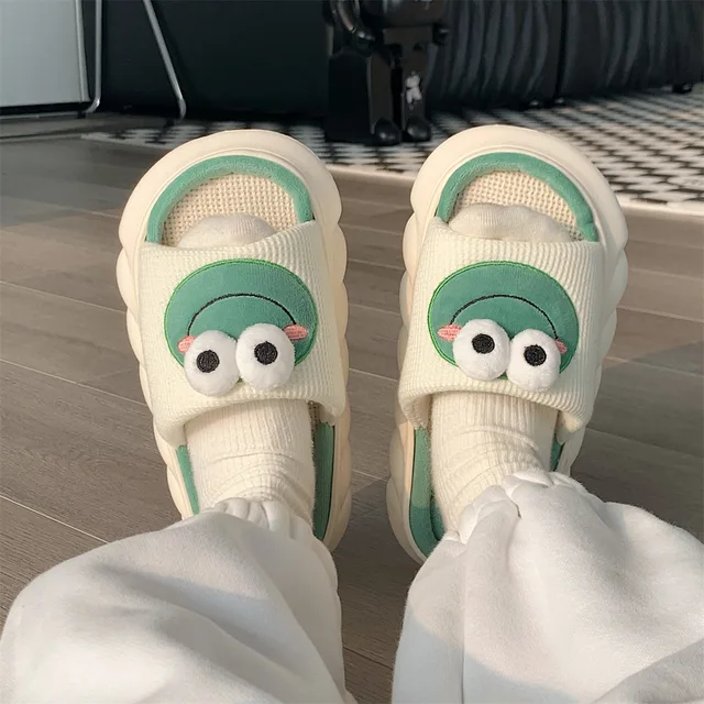 편안함과 스타일을 위한 귀여운 Comwarm 개구리 슬리퍼