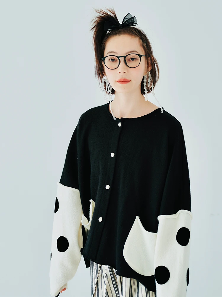 

imakokoni Original Design Long Sleeve Cardigan Cashmere Jacket Polka Dot Black and White Patchwork Pocket Cropped Top Women's