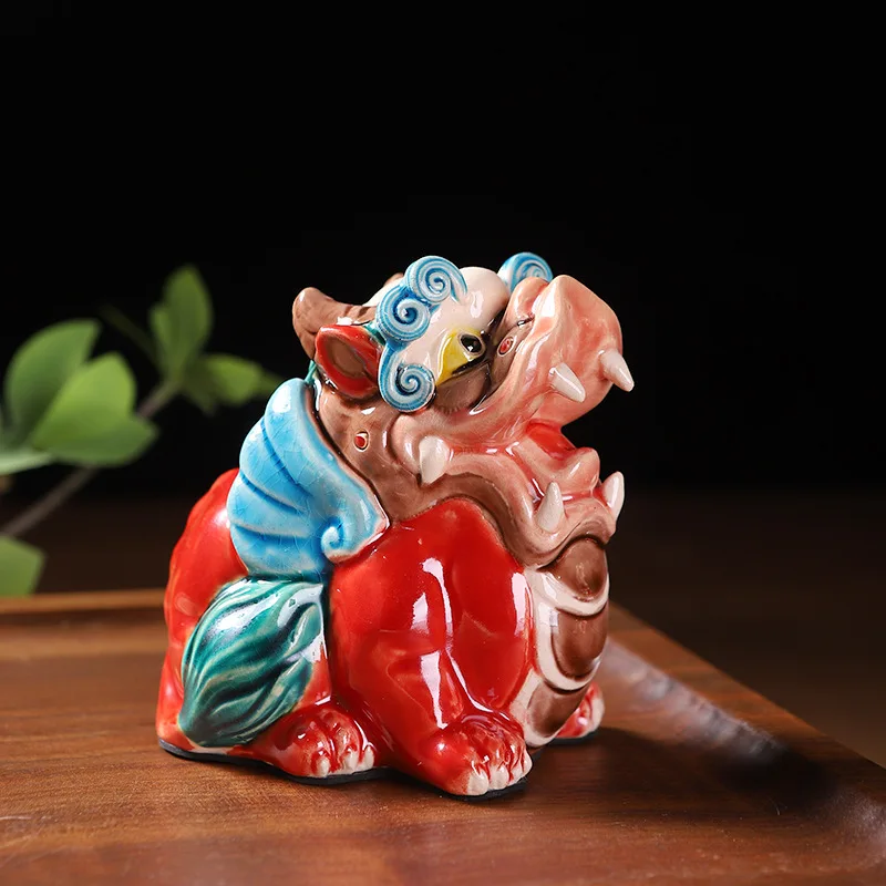 0041 Ceramic Bravery Golden Toad Tea Pet Creative Chinese Style Fortune Car Decoration Desktop Ornaments Room Decorations